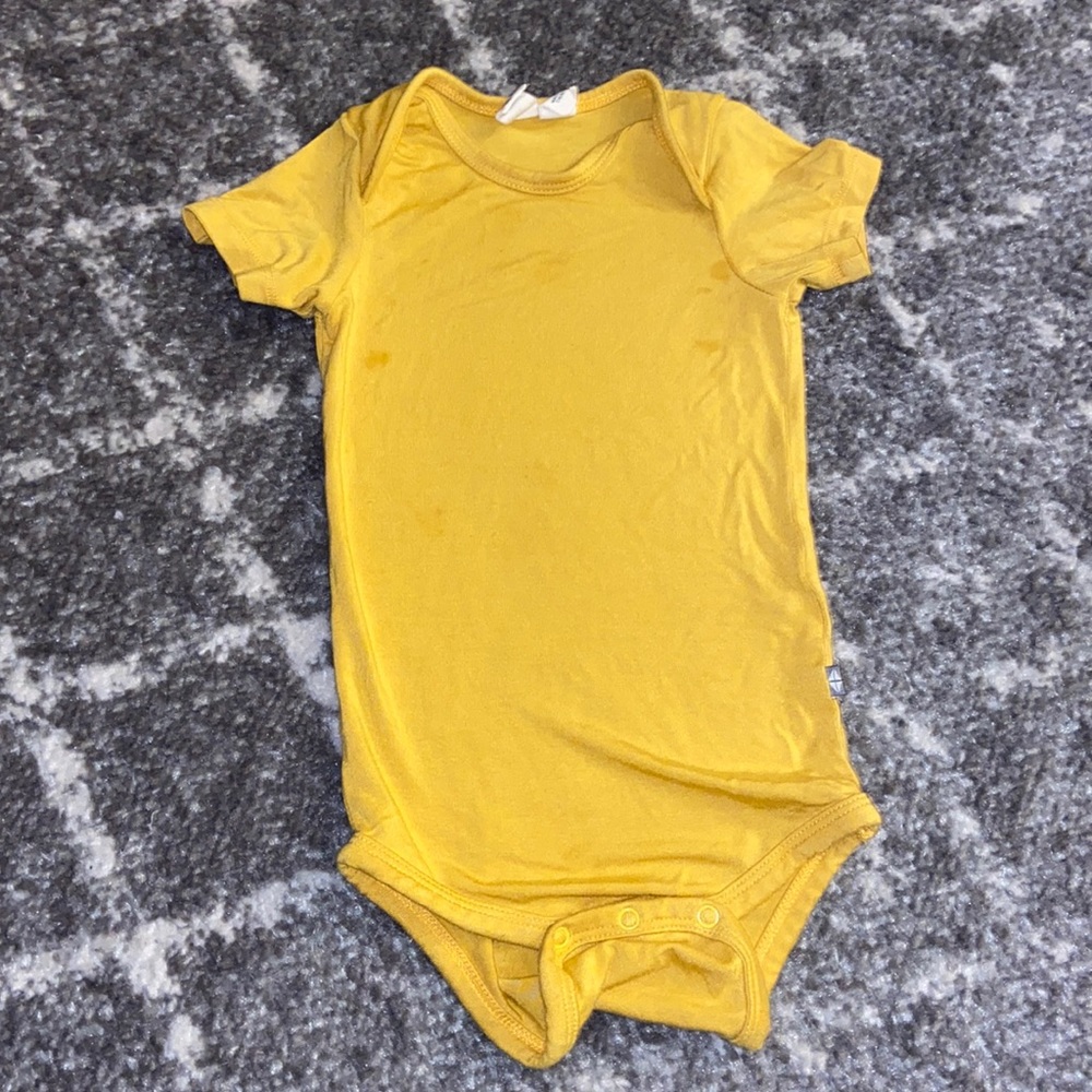 Kyte baby. 6-12 onesie.